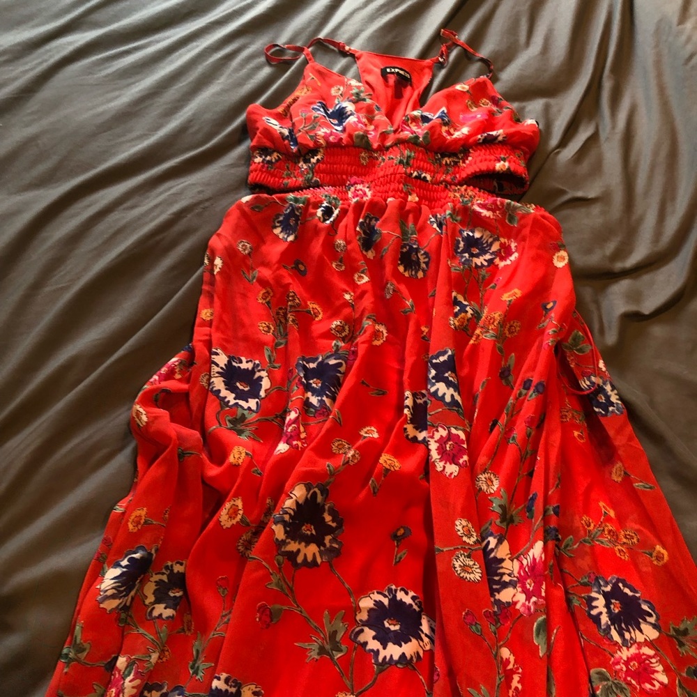 Express cut out maxi